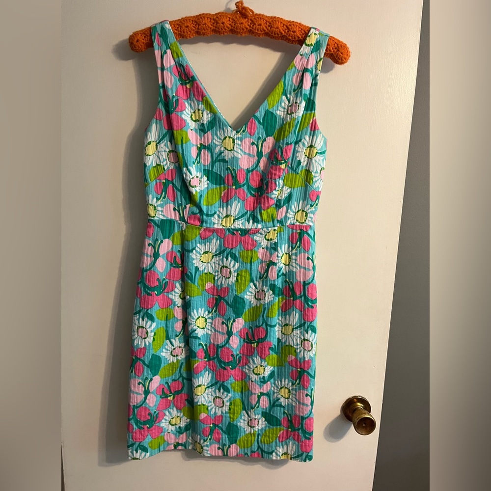 Lilly Pulitzer size 6 sheath dress